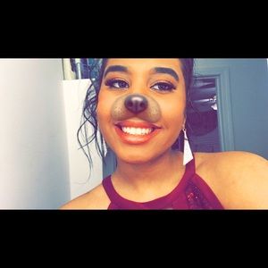 Meet your Posher, Cierra